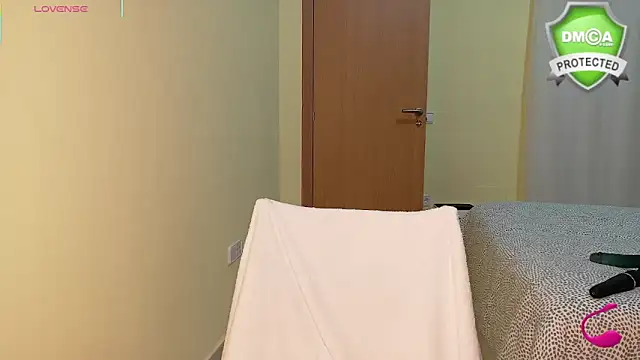 Susycachonda1 online show from 11-17-25, 04:24