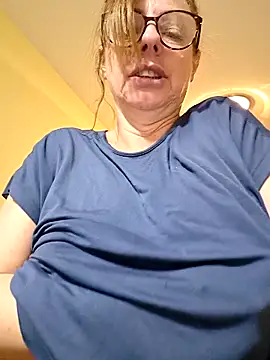 Susycachonda1 online show from 04-16-26, 05:52