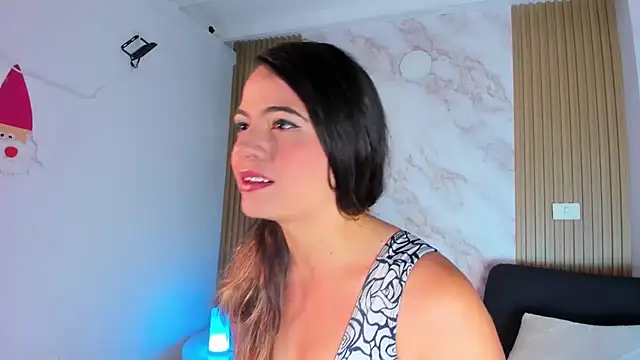 Snapshot of Megan_blue7 chatting on 01-17-25, 11:59 Megan blue7 online show from 01-17-25, 11:59