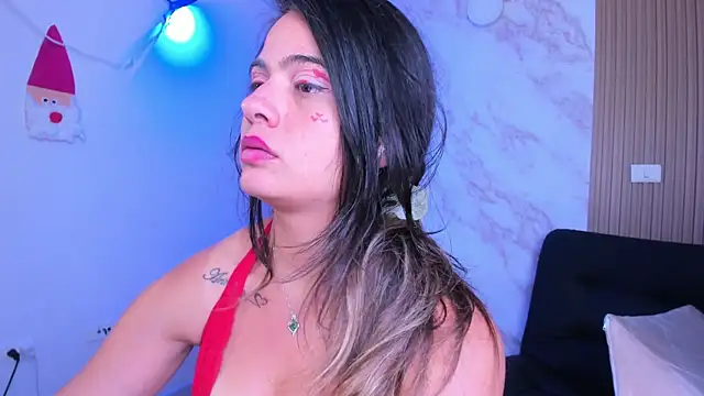 Snapshot of Megan_blue7 chatting on 02-14-25, 05:57 Megan blue7 online show from 02-14-25, 05:57