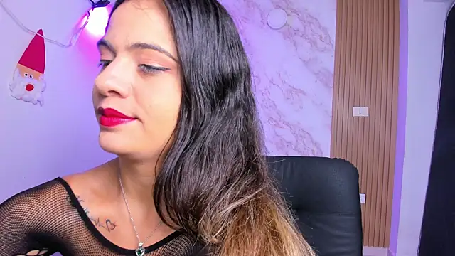 Snapshot of Megan_blue7 chatting on 03-11-25, 11:44 Megan blue7 online show from 03-11-25, 11:44