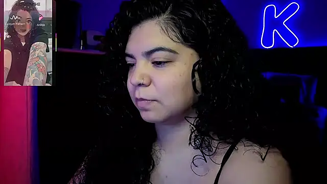 kimmiakiss22 online show from 05-19-26, 01:56