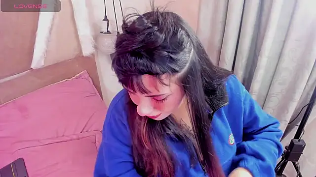 xhinata hyugax online show from 03-11-26, 01:11