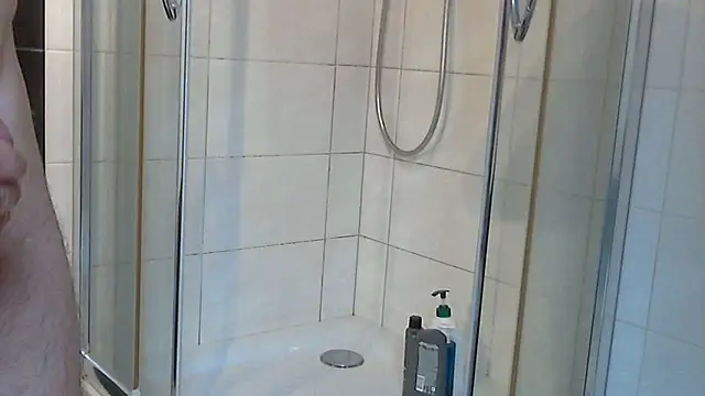 Snapshot of mattyrush chatting on 10-05-25, 07:28 mattyrush online show from 10-05-25, 07:28