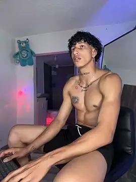 mike casseano online show from 11-08-25, 04:45