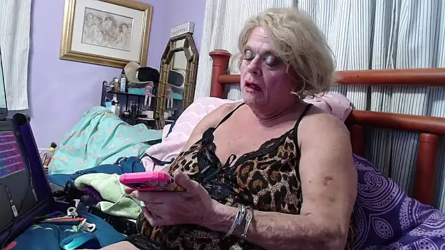 BigClitMelody online show from 01-06-25, 03:42