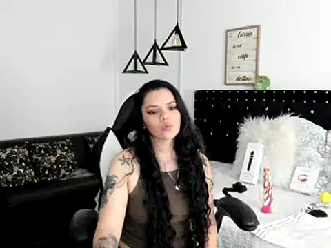 natasha logan  online show from 02-01-25, 10:15