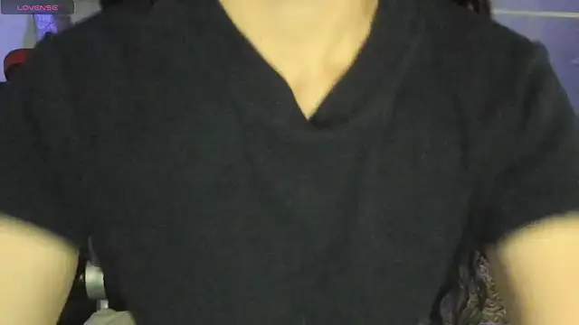 natasha logan  online show from 10-20-25, 04:02