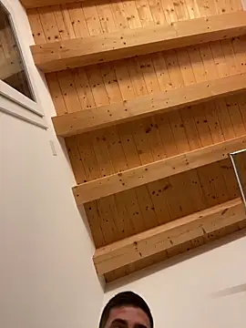 Snapshot of Fellix chatting on 12-18-25, 03:29 Fellix online show from 12-18-25, 03:29