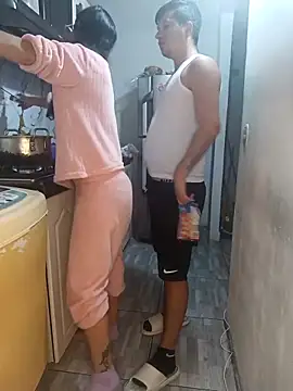 catire2323 online show from 04-12-26, 12:37