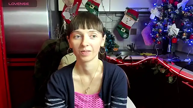 TayanaJons online show from 12-20-24, 10:49