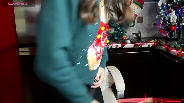 TayanaJons online show from 12-24-24, 08:33