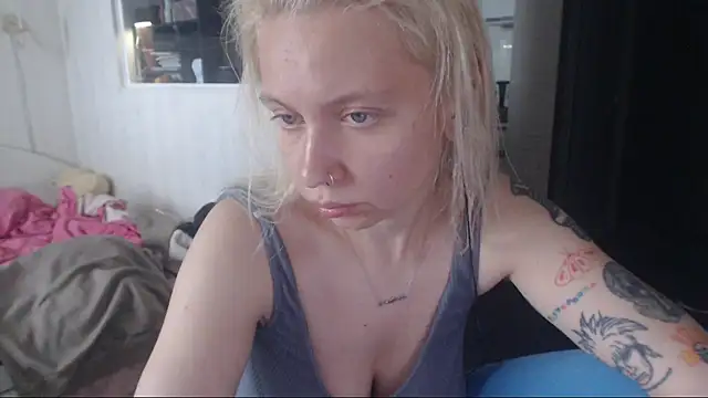 Snapshot of amanda_kiss_kiss chatting on 10-15-25, 10:26 amanda kiss kiss online show from 10-15-25, 10:26