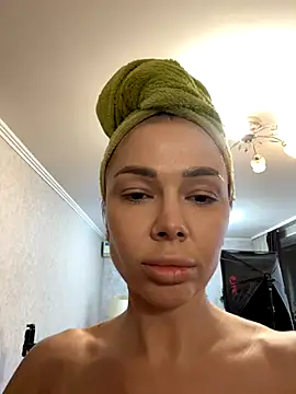 StripBianka online show from 11-05-25, 09:09