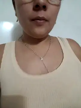 selena gomez2 online show from 02-06-25, 11:58