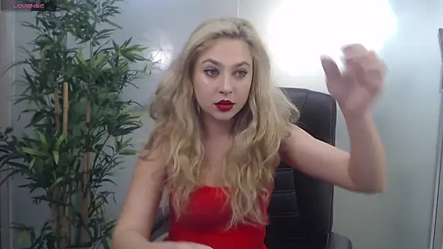 Snapshot of AvaBlue_ chatting on 12-02-24, 07:14 AvaBlue online show from 12-02-24, 07:14