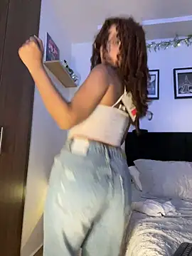 crystal bunny7 online show from 02-11-25, 03:18