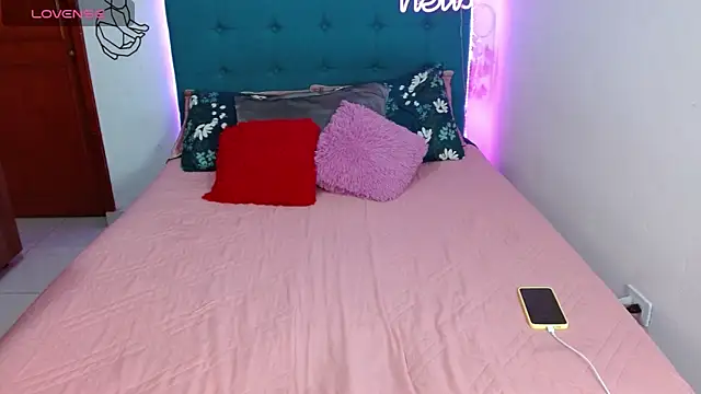 antonella sweet33 online show from 02-04-25, 08:38