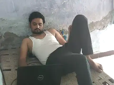 Rocobodymassager online show from 05-25-26, 04:40