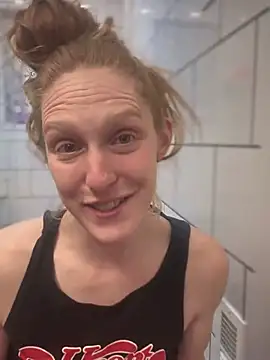 GoldenFlameGoddess online show from 02-25-25, 11:33