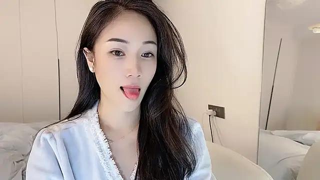 Snapshot of MIa59 chatting on 01-17-26, 01:21 MIa59 online show from 01-17-26, 01:21