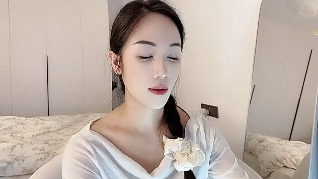 Snapshot of MIa59 chatting on 03-01-26, 01:29 MIa59 online show from 03-01-26, 01:29