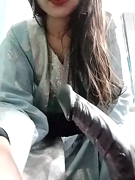 Noor Darliing online show from 01-18-25, 02:33