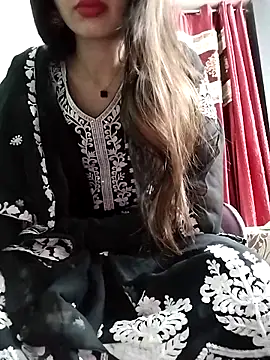 Snapshot of Noor_Darliing chatting on 03-20-26, 02:33 Noor Darliing online show from 03-20-26, 02:33