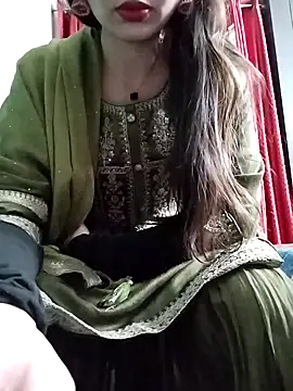 Snapshot of Noor_Darliing chatting on 03-31-26, 03:01 Noor Darliing online show from 03-31-26, 03:01