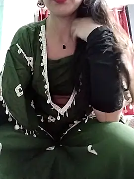Snapshot of Noor_Darliing chatting on 04-13-26, 03:17 Noor Darliing online show from 04-13-26, 03:17