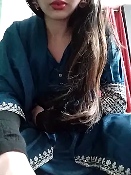 Snapshot of Noor_Darliing chatting on 04-15-26, 03:19 Noor Darliing online show from 04-15-26, 03:19