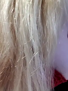 Snapshot of D_Marinna chatting on 12-20-25, 02:02 D Marinna online show from 12-20-25, 02:02