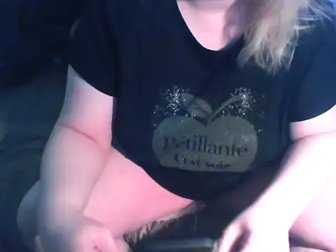 Snapshot of D_Marinna chatting on 04-12-26, 06:40 D Marinna online show from 04-12-26, 06:40