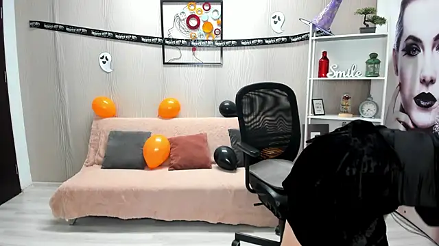 Snapshot of Cassandra_Hotty chatting on 10-29-25, 04:15 Cassandra Hotty online show from 10-29-25, 04:15