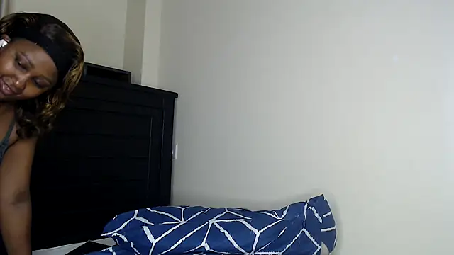 Snapshot of NIKKIE_LOVE chatting on 04-03-26, 08:29 NIKKIE LOVE online show from 04-03-26, 08:29