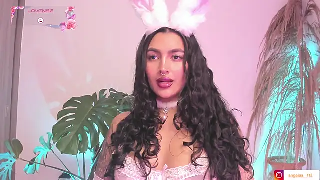 Anngel 1 online show from 10-31-25, 03:46