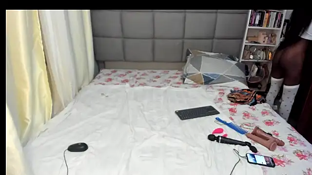 Snapshot of suhaila_suus chatting on 12-24-24, 11:55 suhaila suus online show from 12-24-24, 11:55