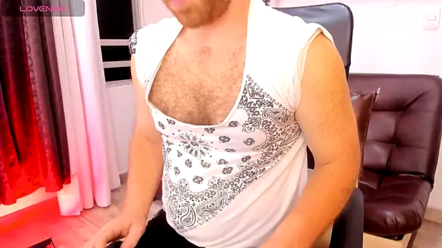 Snapshot of michacosio chatting on 12-21-25, 05:36 michacosio online show from 12-21-25, 05:36