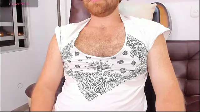 Snapshot of michacosio chatting on 01-12-26, 03:56 michacosio online show from 01-12-26, 03:56