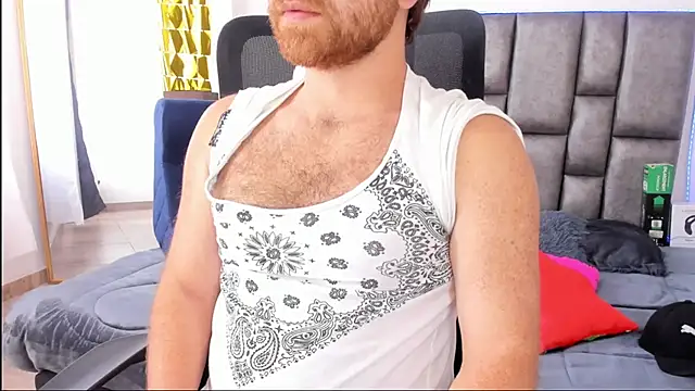 Snapshot of michacosio chatting on 01-12-26, 09:31 michacosio online show from 01-12-26, 09:31