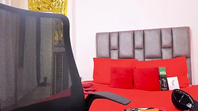 Snapshot of michacosio chatting on 02-05-26, 04:50 michacosio online show from 02-05-26, 04:50