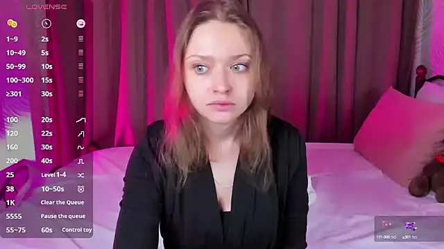 Snapshot of Linda_Bryant chatting on 12-14-24, 12:44 Linda Bryant online show from 12-14-24, 12:44