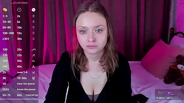 Snapshot of Linda_Bryant chatting on 12-16-24, 03:51 Linda Bryant online show from 12-16-24, 03:51