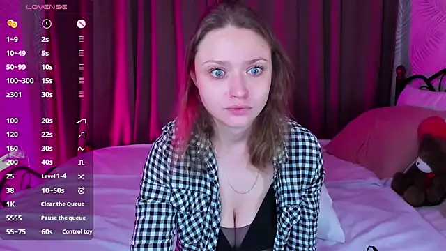 Snapshot of Linda_Bryant chatting on 12-23-24, 12:57 Linda Bryant online show from 12-23-24, 12:57