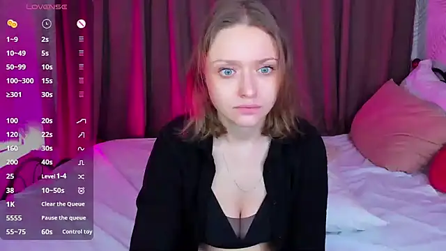 Snapshot of Linda_Bryant chatting on 01-17-25, 12:42 Linda Bryant online show from 01-17-25, 12:42