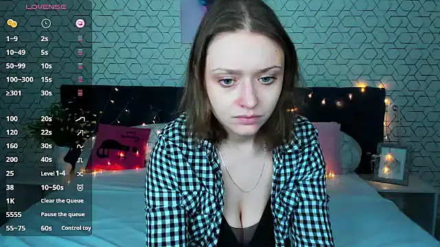 Snapshot of Linda_Bryant chatting on 02-02-25, 12:19 Linda Bryant online show from 02-02-25, 12:19