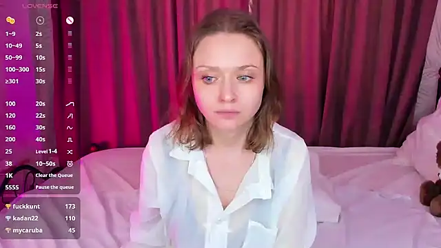 Snapshot of Linda_Bryant chatting on 02-16-25, 05:48 Linda Bryant online show from 02-16-25, 05:48