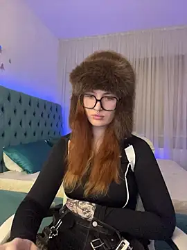 Snapshot of _Chlo__e chatting on 10-26-25, 09:42 Chlo e online show from 10-26-25, 09:42