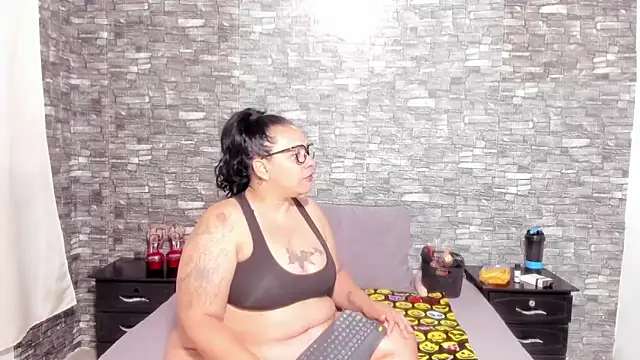 Snapshot of Sofie-Storm chatting on 01-16-25, 09:48 Sofie-Storm online show from 01-16-25, 09:48