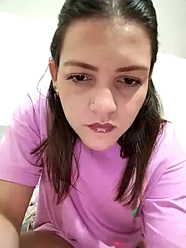 Snapshot of Mia_Hampton chatting on 03-05-25, 10:32 Mia Hampton online show from 03-05-25, 10:32